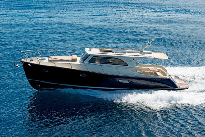 Hudson Bay 39 © Pacific Motor Yachts
